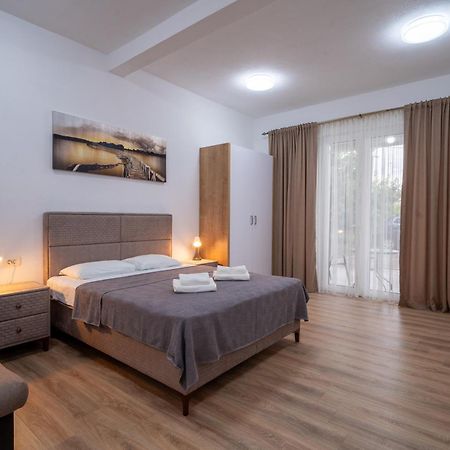 Dane Apartment Airport Podgorica Mitrovici  Eksteriør bilde