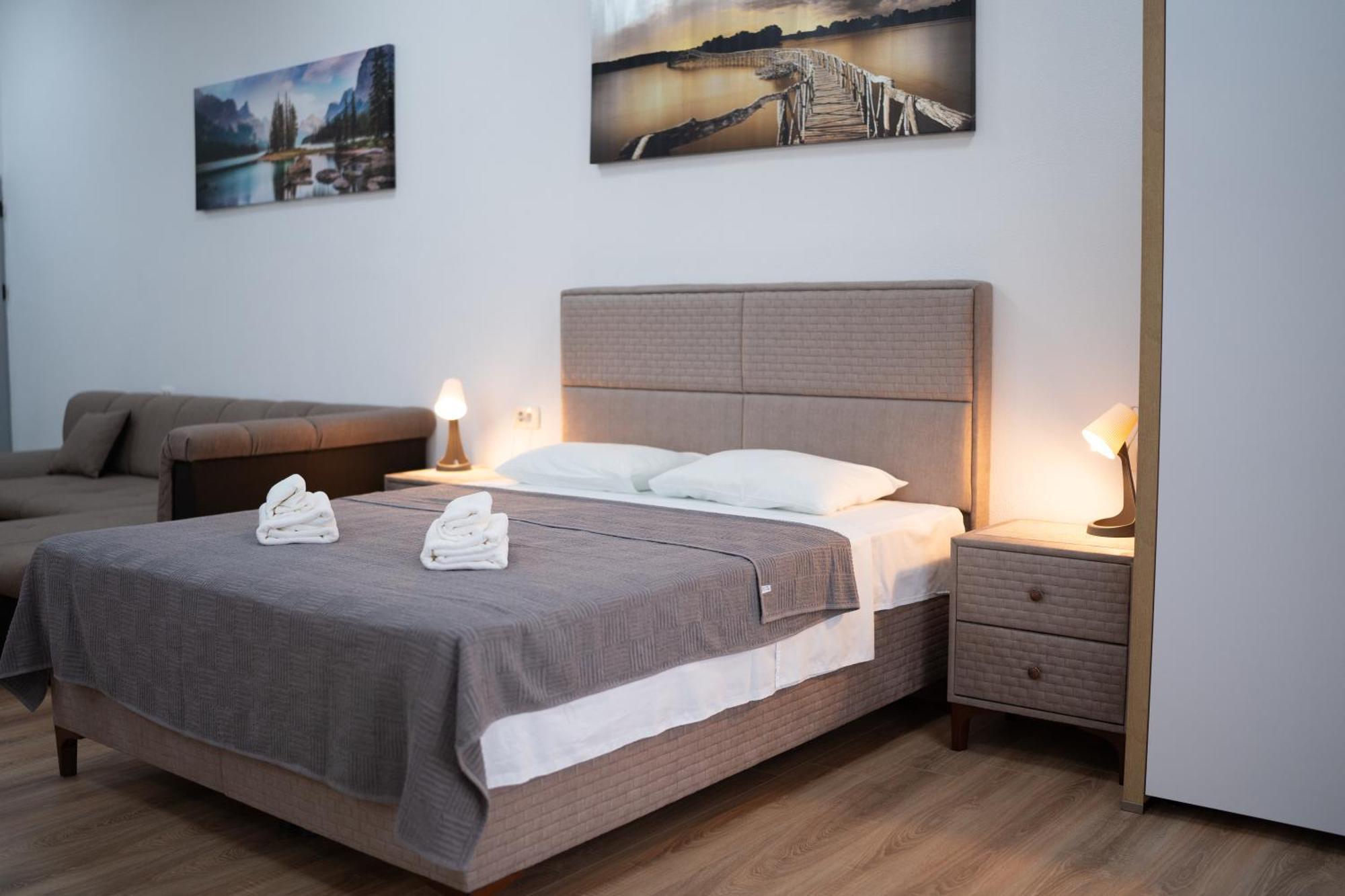 Dane Apartment Airport Podgorica Mitrovici  Eksteriør bilde