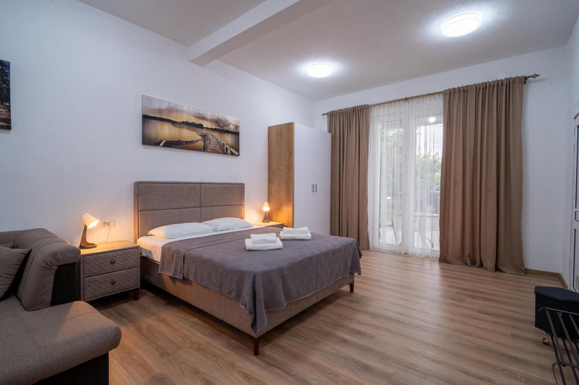 Dane Apartment Airport Podgorica Mitrovici  Eksteriør bilde